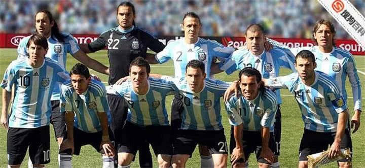 包含阿根廷足球队队员的词条