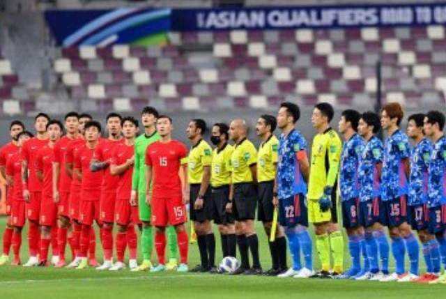 足球中国对战日本，足球中国对越南回放！