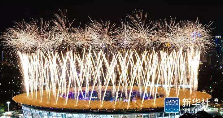 雅加达亚运会开幕，雅加达亚运会开幕式中国队入场！